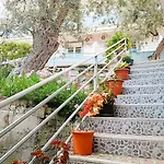 Sea Side Serenity 6