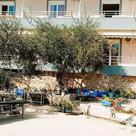 Sea Side Serenity 6 Apartment