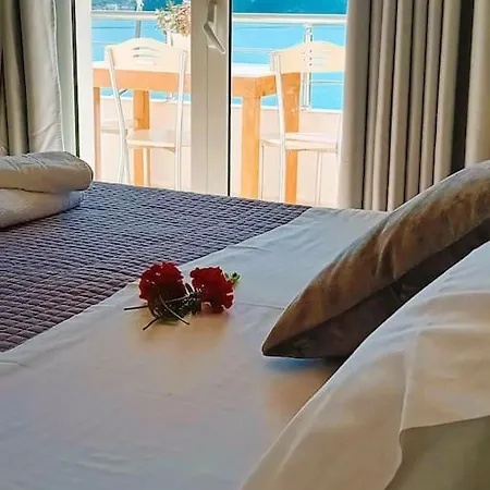 Sea Side Serenity 6 Apartment *