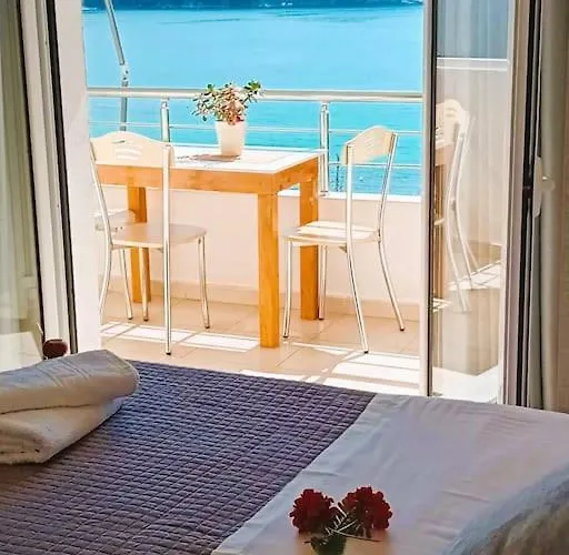 Sea Side Serenity 6 Daire *
